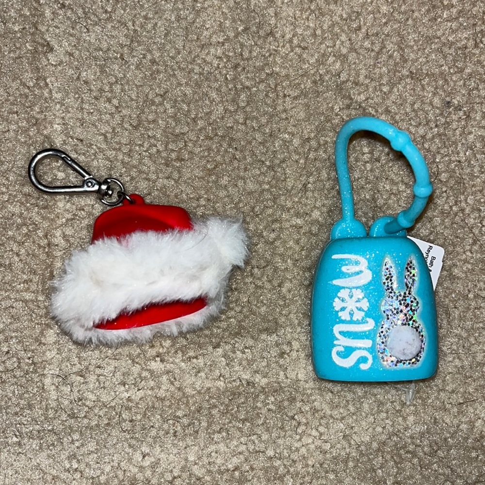 2 bbw sanitizer holders